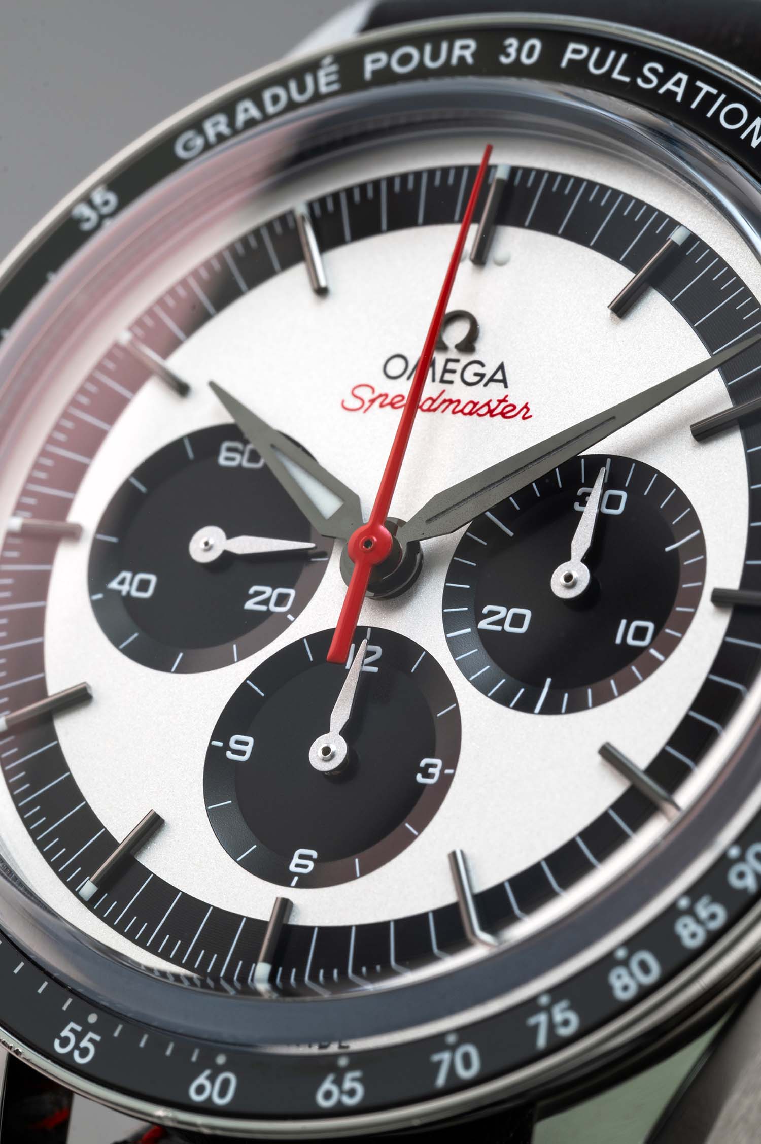 Omega Speedmaster Moonwatch Pulsometer CK2998 311.32.40.30.02.001